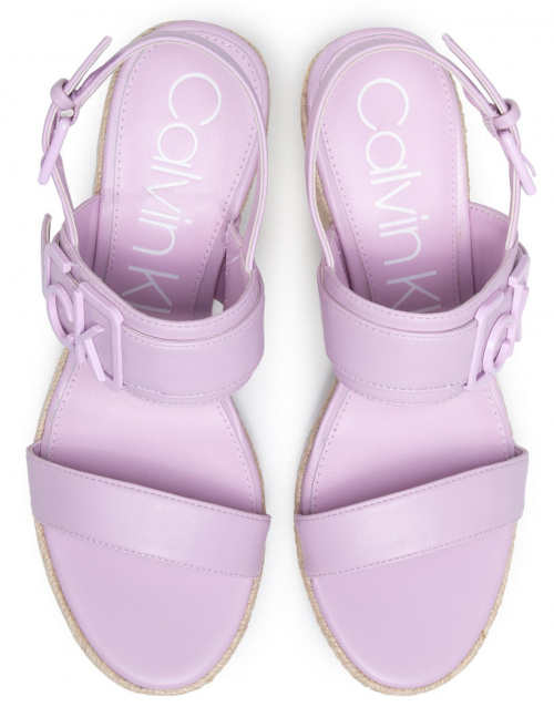 Fialové sandály Calvin Klein na vysokém klínku