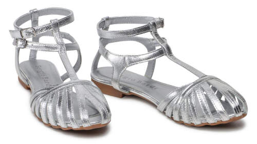 Elegantní stříbrné letní sandály
