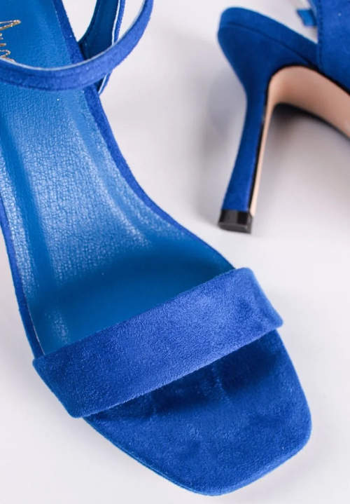 Modré semišové sandály s jehlovým podpatkem